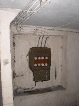 elektriciteitskast in bunker